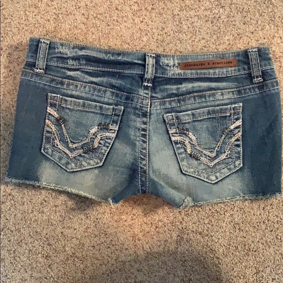EUC Standards & Practices Jean Shorts Size 28 - Picture 2 of 3